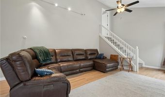 20 Oak Hill Dr, Exeter, RI 02822