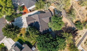 1961 NE Windy Tree Ct, Bend, OR 97701