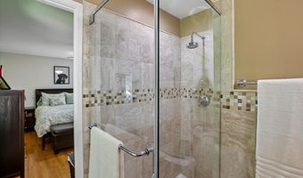 8308 LILLY STONE Dr, Bethesda, MD 20817