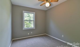 115 Wicklow Dr, Asheville, NC 28806