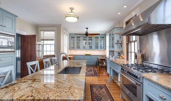 10 Bull St, Newport, RI 02840