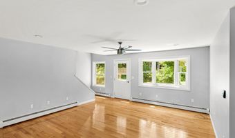 9 Hounds Way, Bath, ME 04530