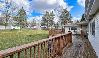 357 N PIONEER Dr, Addison, IL 60101
