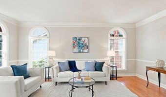 19704 STANFORD HALL Pl, Ashburn, VA 20147
