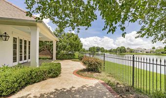 12038 Lake Estates Ave, Baton Rouge, LA 70810
