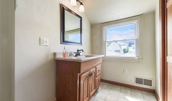 1925 Irwin St, Aliquippa, PA 15001