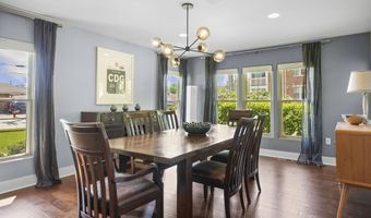 10 Roxbury Rd, Madison, WI 53704