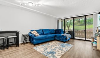 6301 STEVENSON Ave 114, Alexandria, VA 22304
