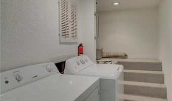 84 Bakewell Ct, Cranston, RI 02921