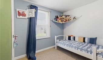 48 Overlea Rd, North Smithfield, RI 02896