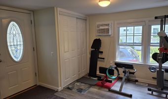 107 Redwood Dr, Barnegat, NJ 08005