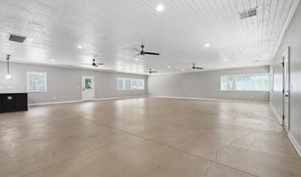 15586 Cedar Ln, Basehor, KS 66007