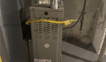 832 E Buchtel Ave, Akron, OH 44305