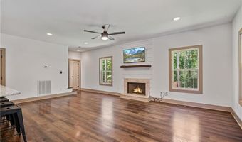 1085 Hall Station Rd NW, Adairsville, GA 30103