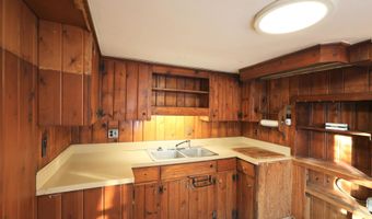 197 Smithfield Rd, Belgrade, ME 04917