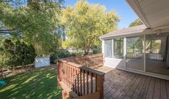 205 Westview Dr, Alma, MI 48801