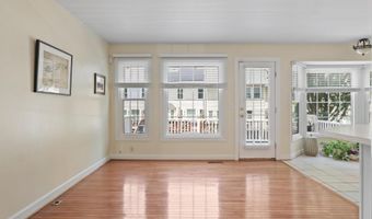 7441 HEATHERFIELD Ln, Alexandria, VA 22315