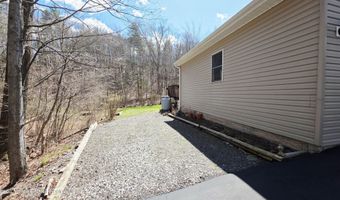 141 Old S Durham Hwy, Acra, NY 12405