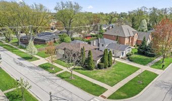 1005 E Orchard St, Arlington Heights, IL 60005