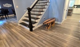 27 Rosedale Ave, Barrington, RI 02806