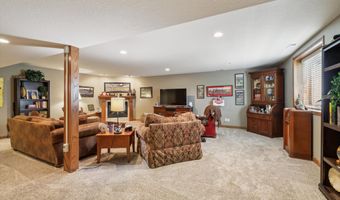 4103 NE Briarwood Dr, Ankeny, IA 50021