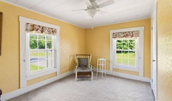 2 West Rd, Abbot, ME 04406