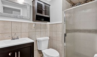 18 Nolan Dr, Bloomfield, CT 06002