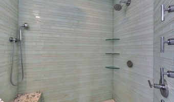 113 Arneytown Hornerstown Rd, Allentown, NJ 08501