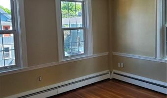 48 Constitution St 2, Bristol, RI 02809