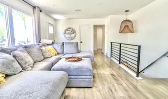 128 Elizabeth Dr, Aberdeen, SD 57401