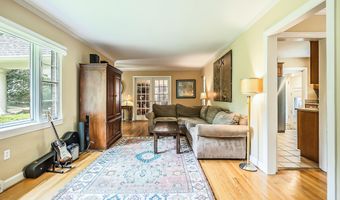 1925 Norway Rd, Ann Arbor, MI 48104