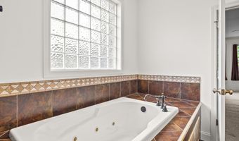 203 Heighton Ct, Alcoa, TN 37701