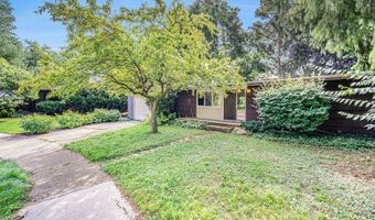 1020 Traver Ct, Ann Arbor, MI 48105