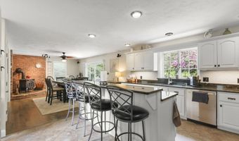 5 Lancaster Ln, Bourne, MA 02532