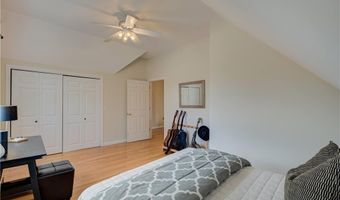 38 Highland Ave, Barrington, RI 02806