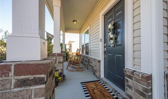 112 Scotch Moss Dr, Advance, NC 27006