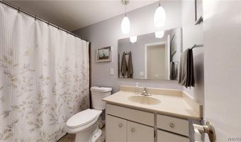 293 Burroughs Dr, Amherst, NY 14226