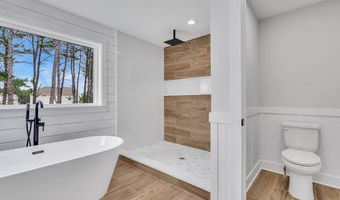 12 Outsail Ave, Barnegat, NJ 08005