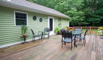 11 Chiswick Ln, Barkhamsted, CT 06063