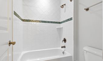 7527 WESTFIELD Dr, Bethesda, MD 20817