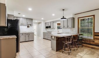 1318 John Riley Barnhill Rd, Baker, FL 32531