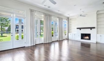 228 Hollybrook Dr, Shreveport, LA 71106