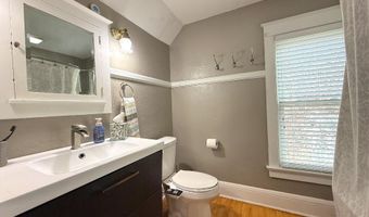 1403 N ONEIDA St, Appleton, WI 54911