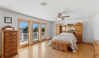 159 Harbor Inn Rd, Bayville, NJ 08721