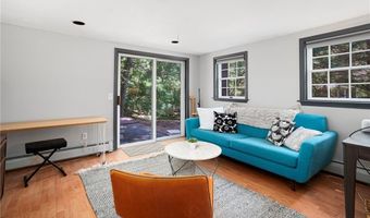 4 Stonecarry Way, East Greenwich, RI 02818