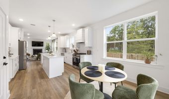 5 Melinda Ct, Bayville, NJ 08721