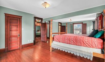 130 S Pine St, Arcola, IL 61910