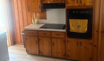 102 N Hazel Ave, Andrews, SC 29510