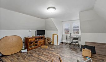 848 Duss Ave, Ambridge, PA 15003