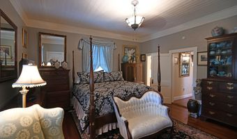 206 Pinckney St, Abbeville, SC 29620